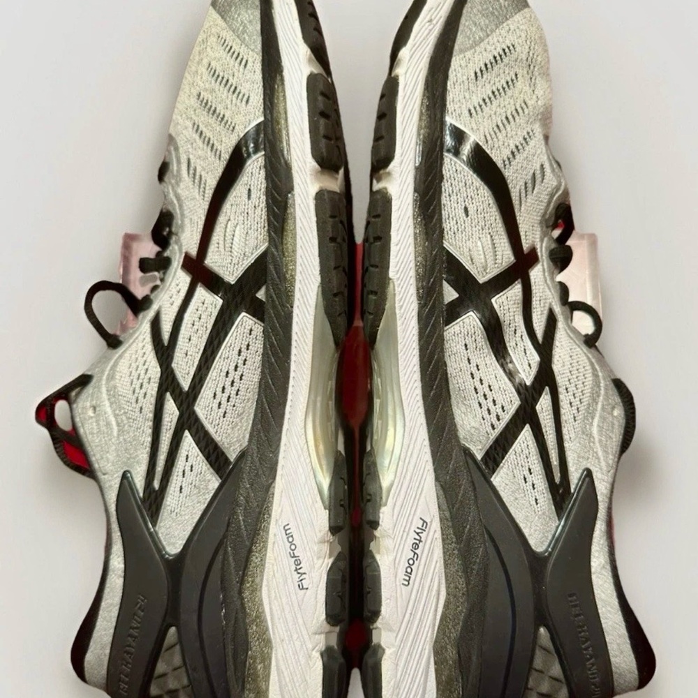 ASICS Men’s Size 10.5 Dynamic Duomax T749N Running Shoes Silver & Black GREAT - Picture 16 of 16